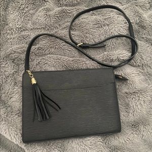 Auth louis vuitton crossbody ❌SOLD❌